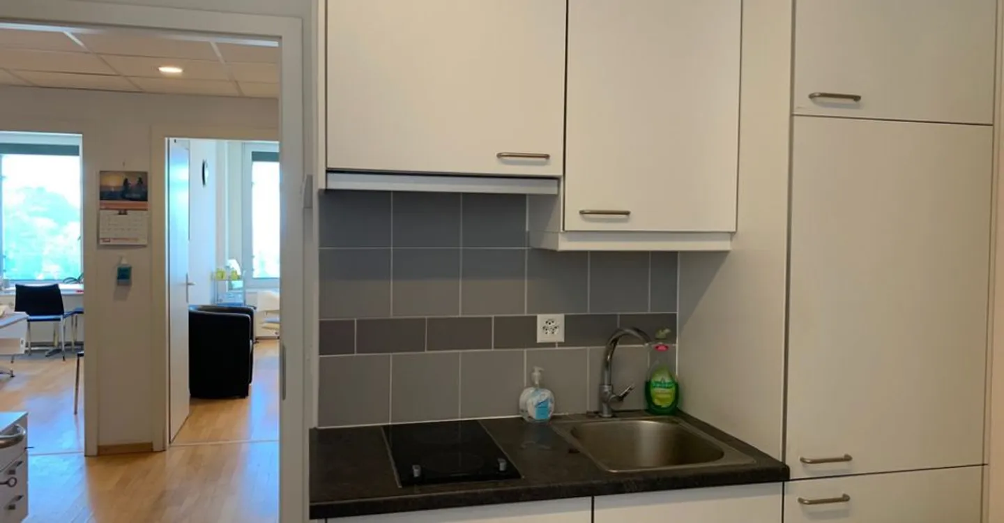 Geräumiges Büro im Zentrum von Lausanne - Foto 11 von 13