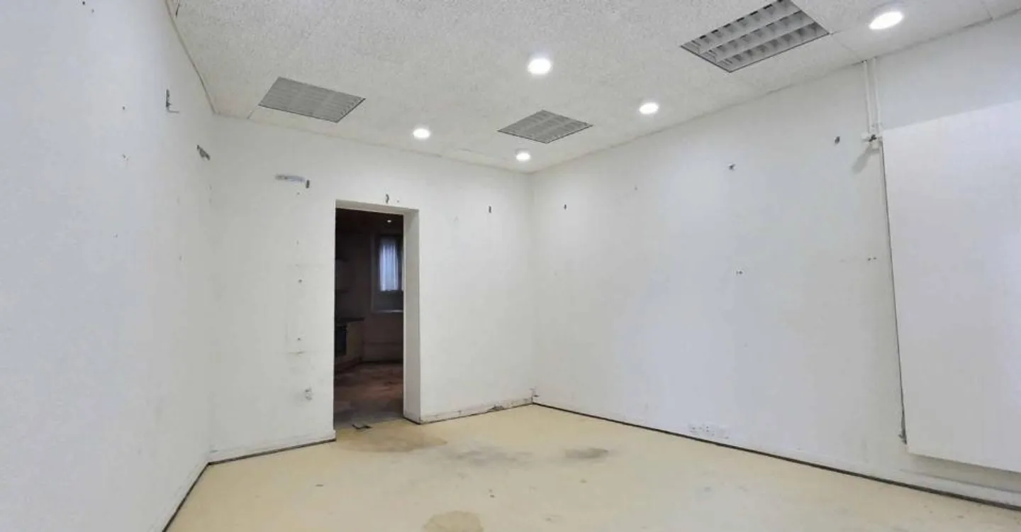 Espace Commercial à Moudon - Photo 6 sur 12