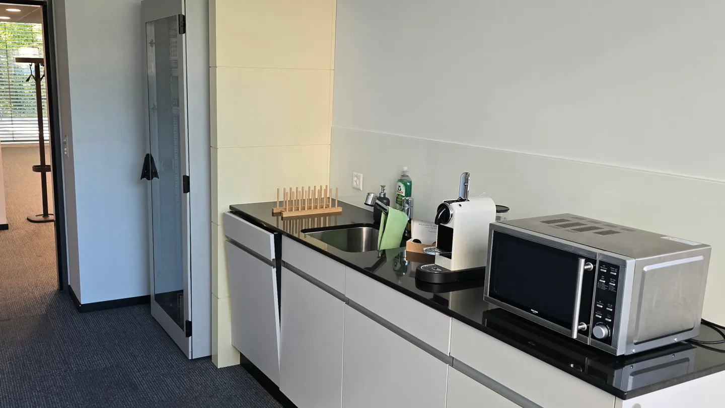 Bureau meublé à Neuhausen - Photo 5 sur 10