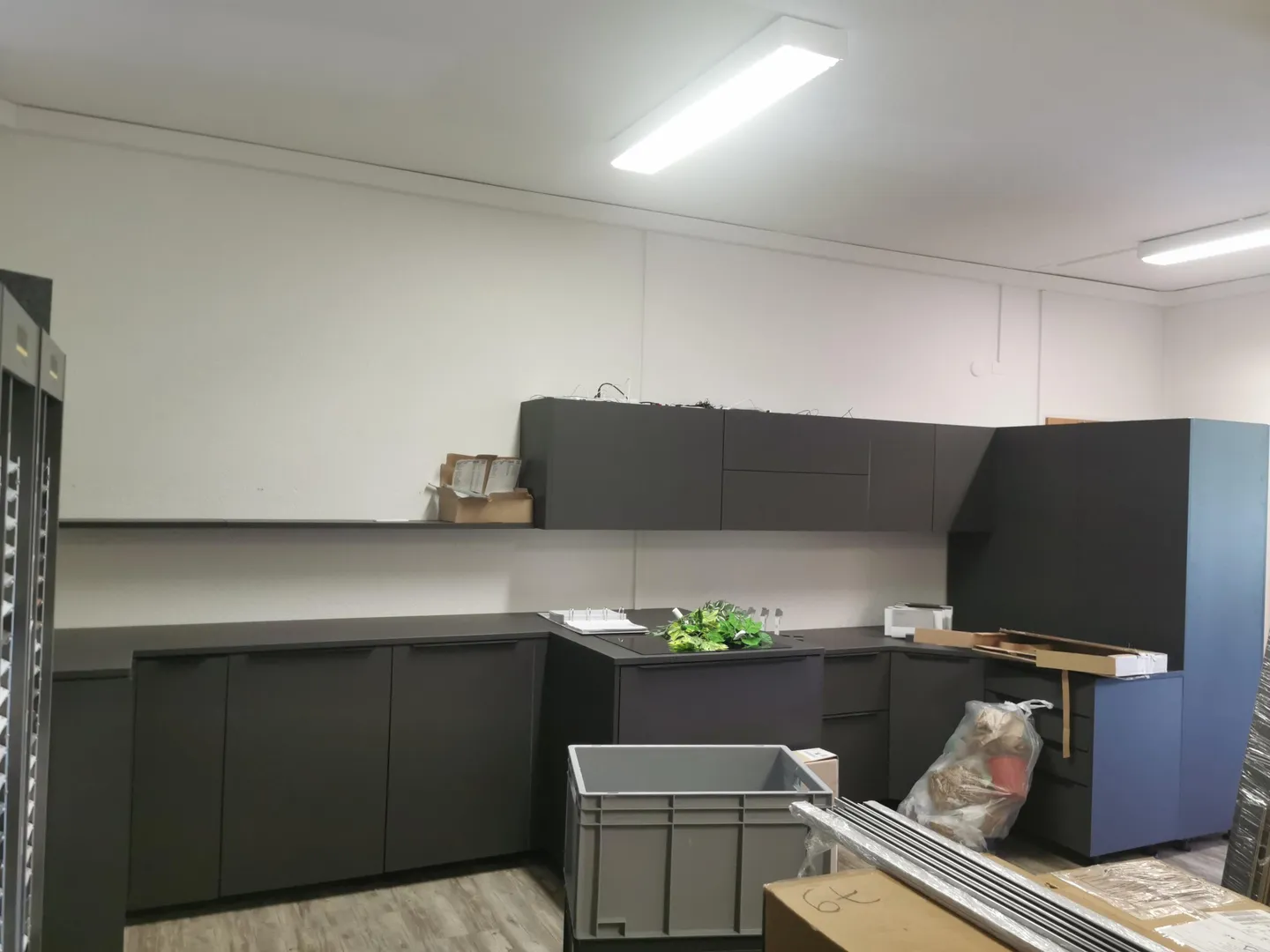 Commercial Space with Kitchen Showroom - Photo 3 of 7