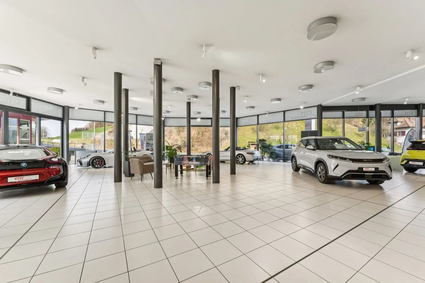 Geräumiger Showroom zu vermieten - Foto 2 von 11
