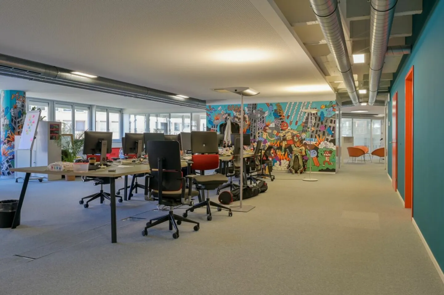 I tuoi uffici di 1500 m² divisibili da 450 m² in affitto nel centro di Losanna, metro, negozi. - Foto 1 di 12