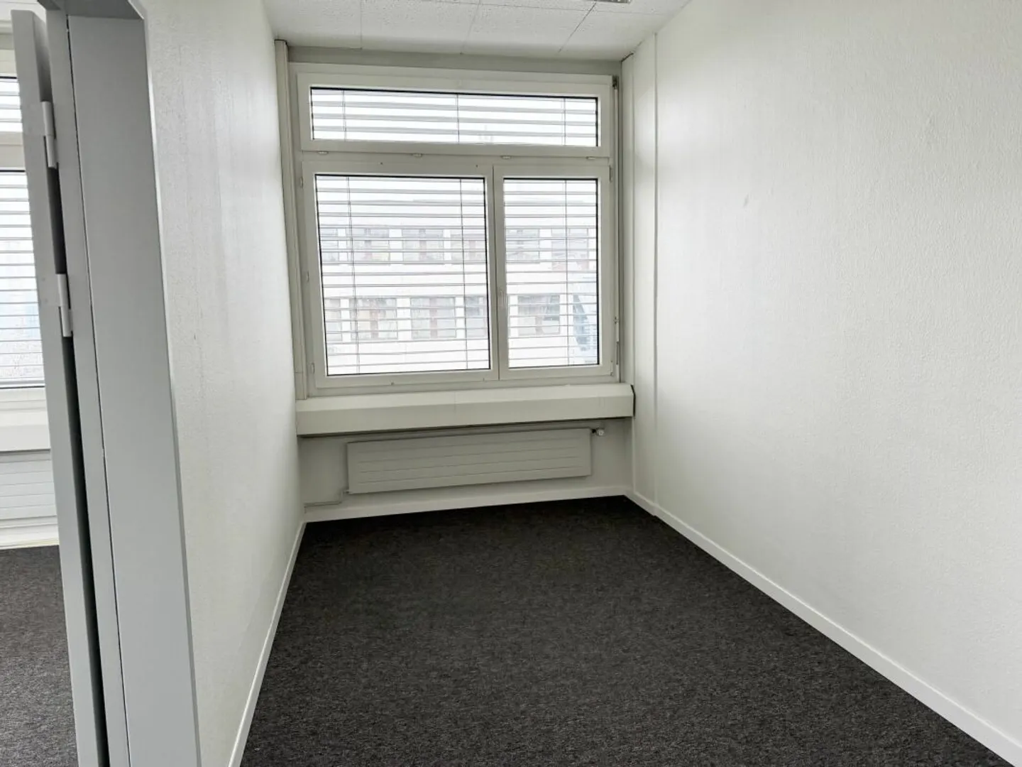 Helles Büro in Volketswil - Foto 4 von 5