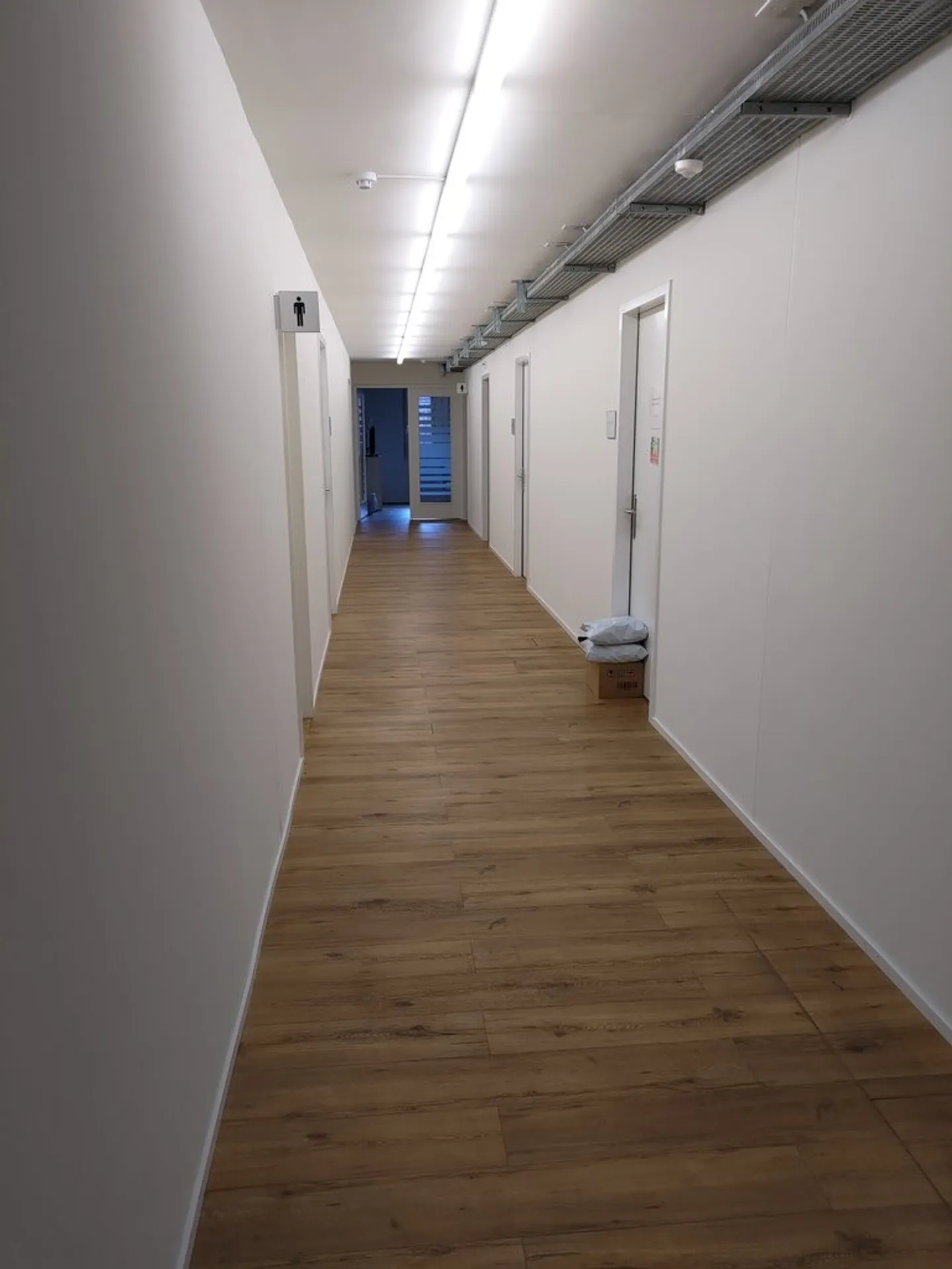 Zentral gelegenes Büro für KMUs - Foto 2 von 9