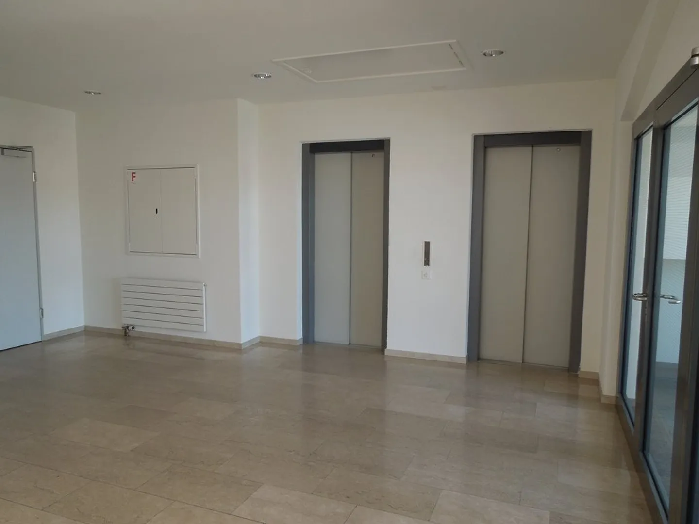 Zentral gelegenes Büro für KMUs - Foto 7 von 9