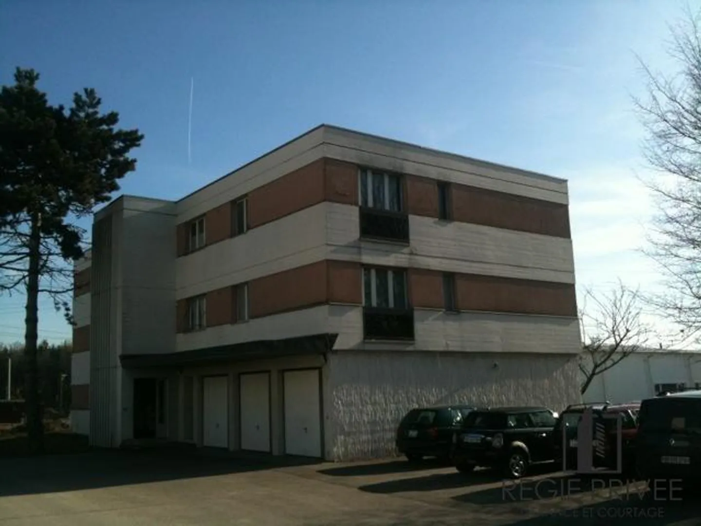 Garage Sécurisé à Louer - Photo 2 sur 3