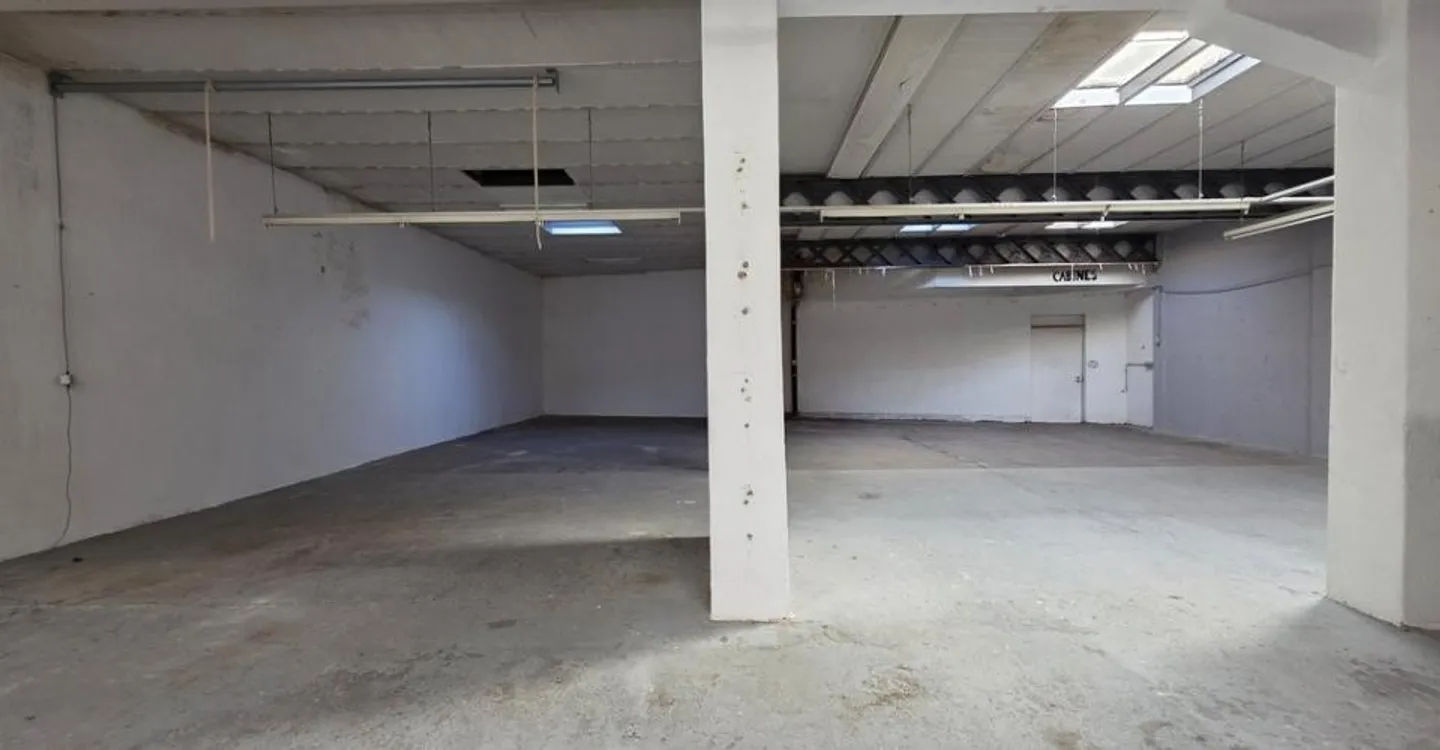 Deposit - Photo 2 of 7
