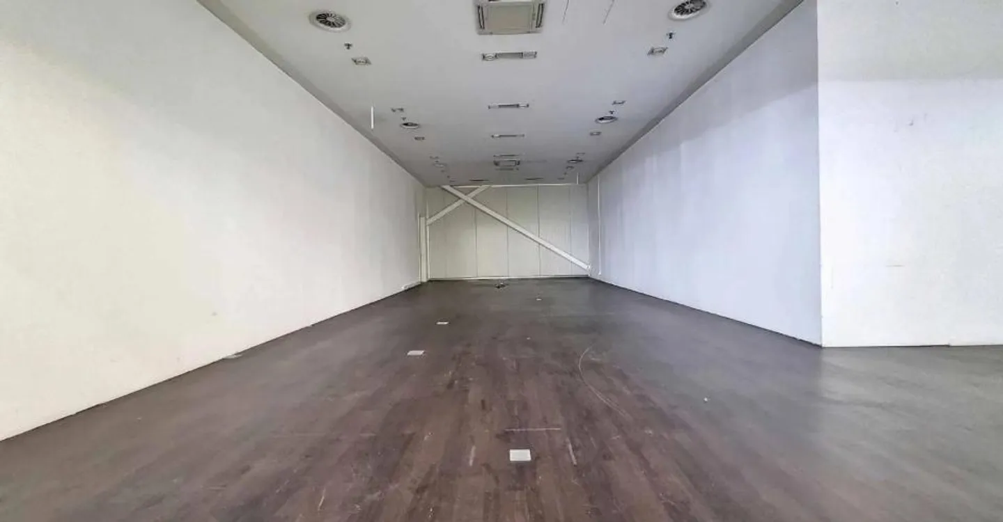 Arcade 2 rooms - Photo 5 of 10