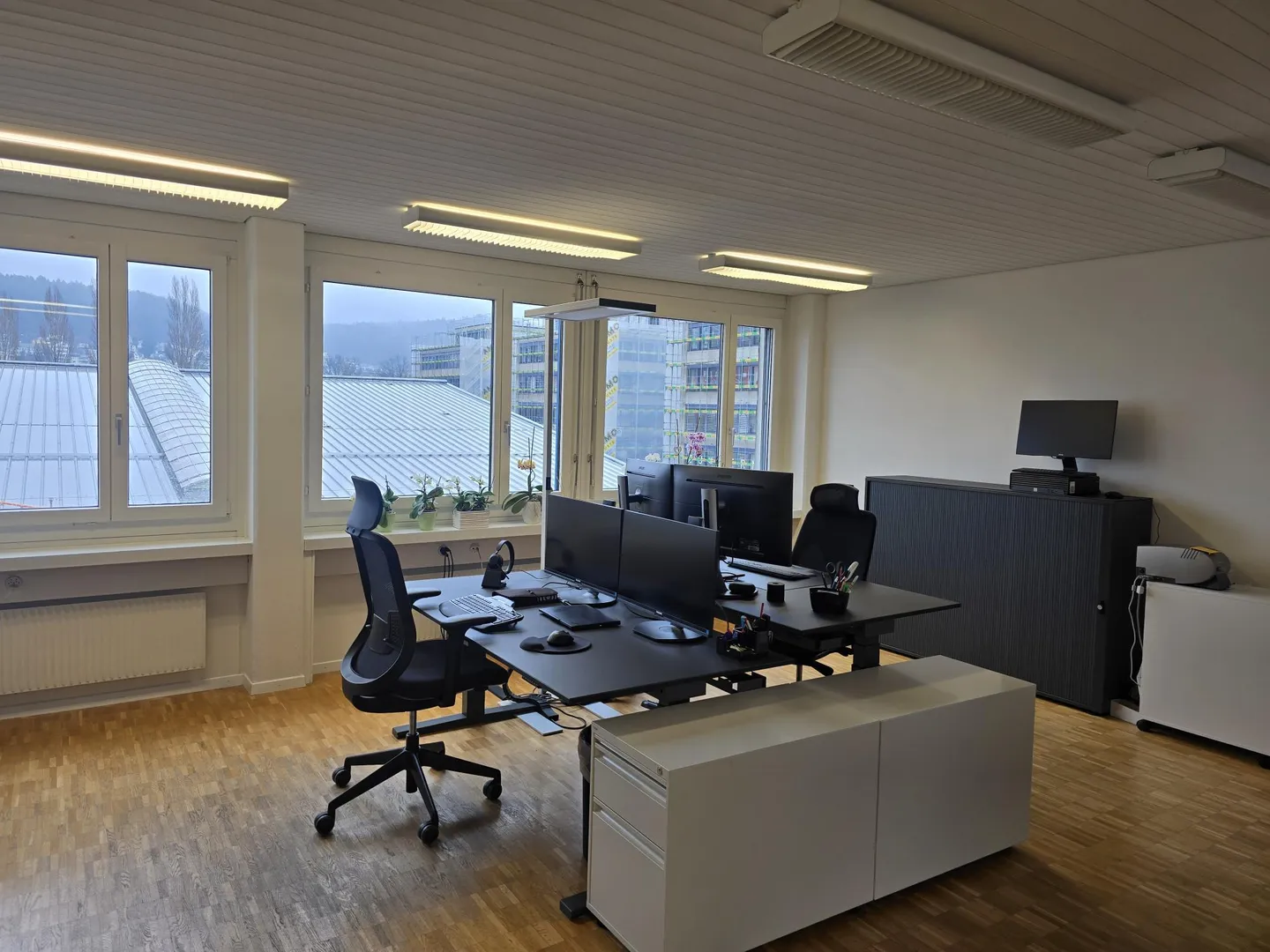 Uffici luminosi in una posizione privilegiata - benvenuti nel quartiere Silbern! - Foto 8 di 9
