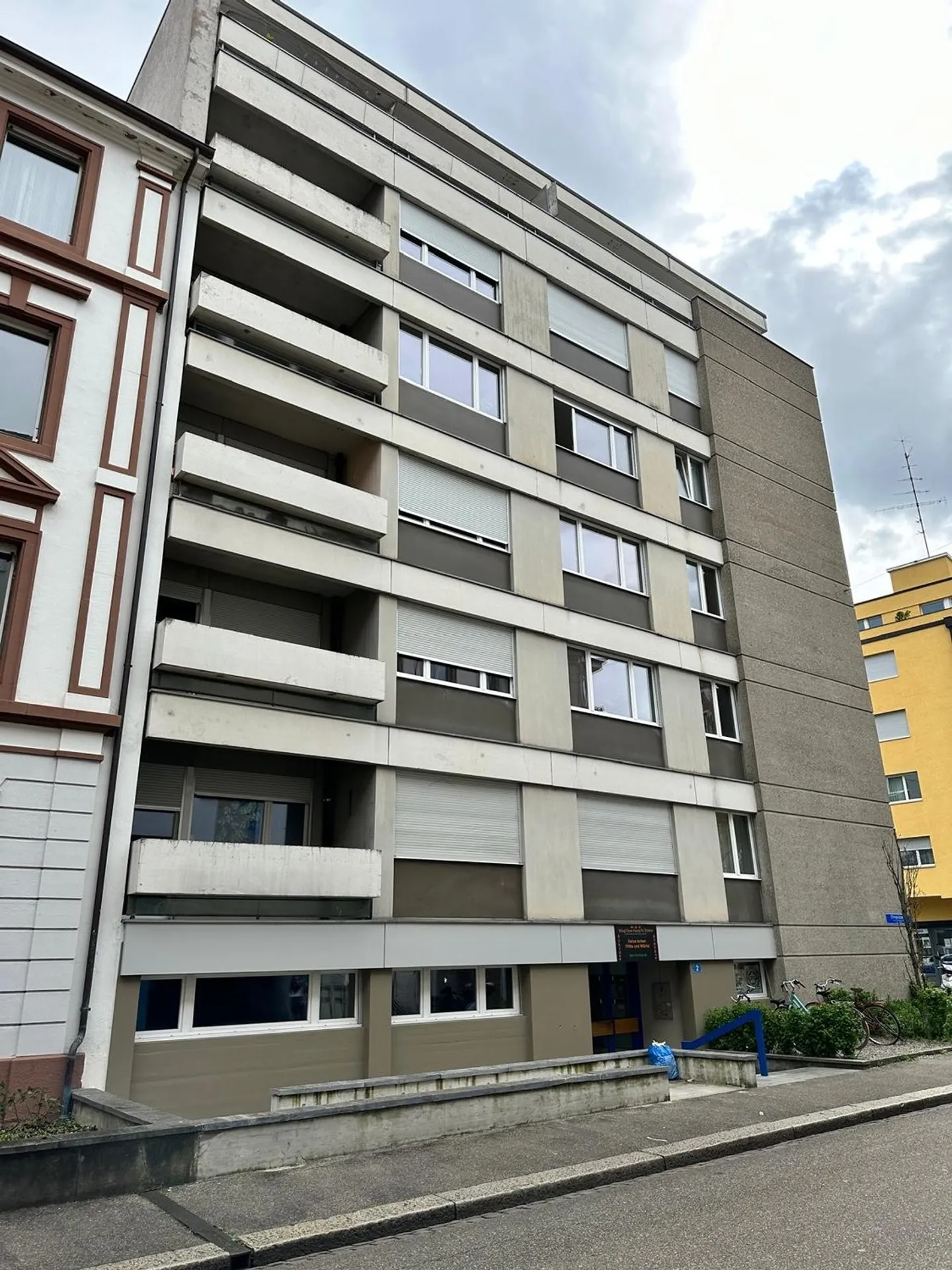 Modern office space (44.4 m²) in a central location - Photo 1 of 5