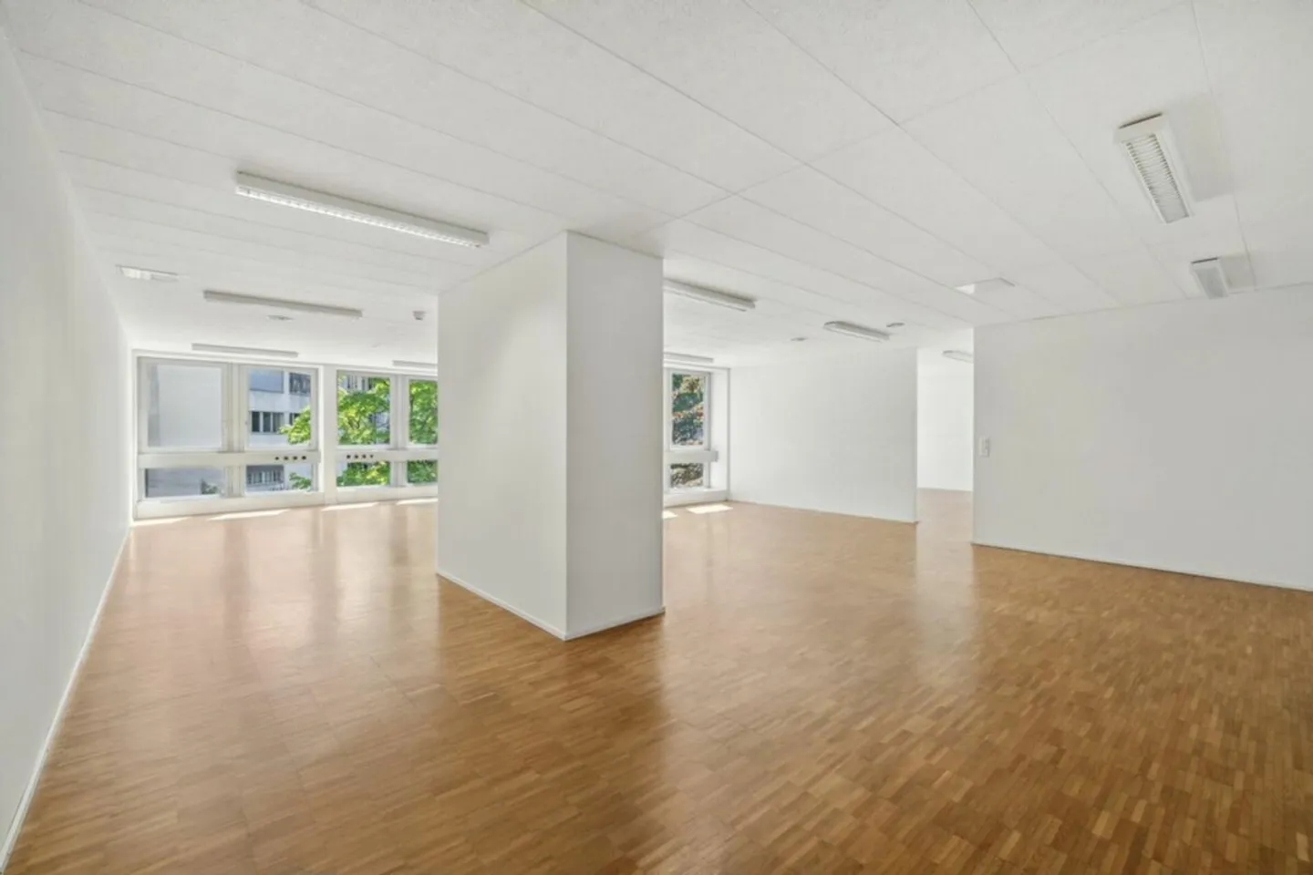 Flexible rental space at Spalenring! - Photo 4 of 8