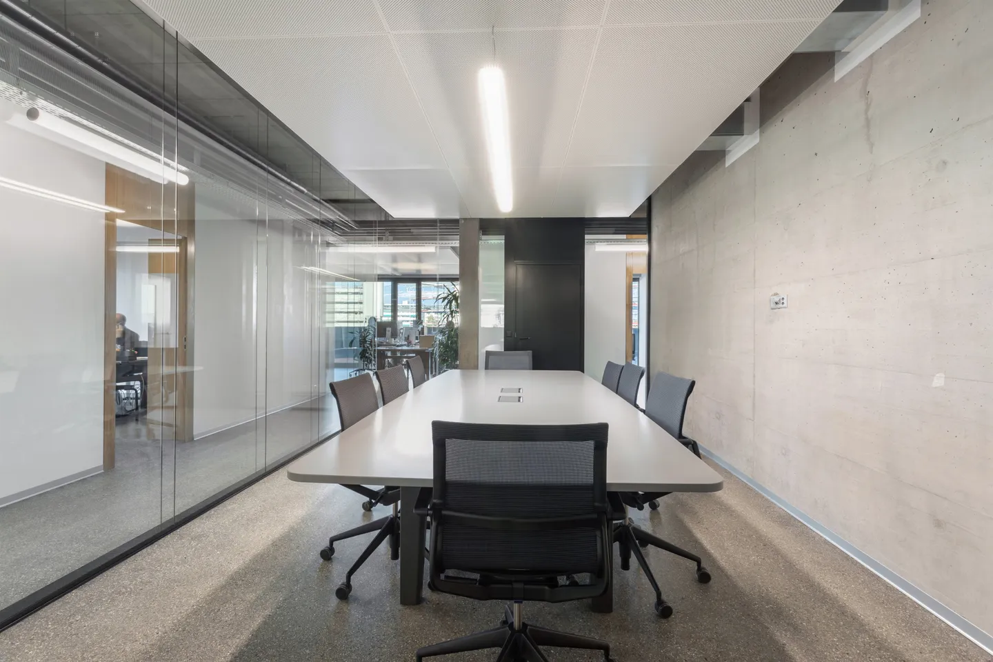 Modern Office Space in Y-Parc - Photo 7 of 7