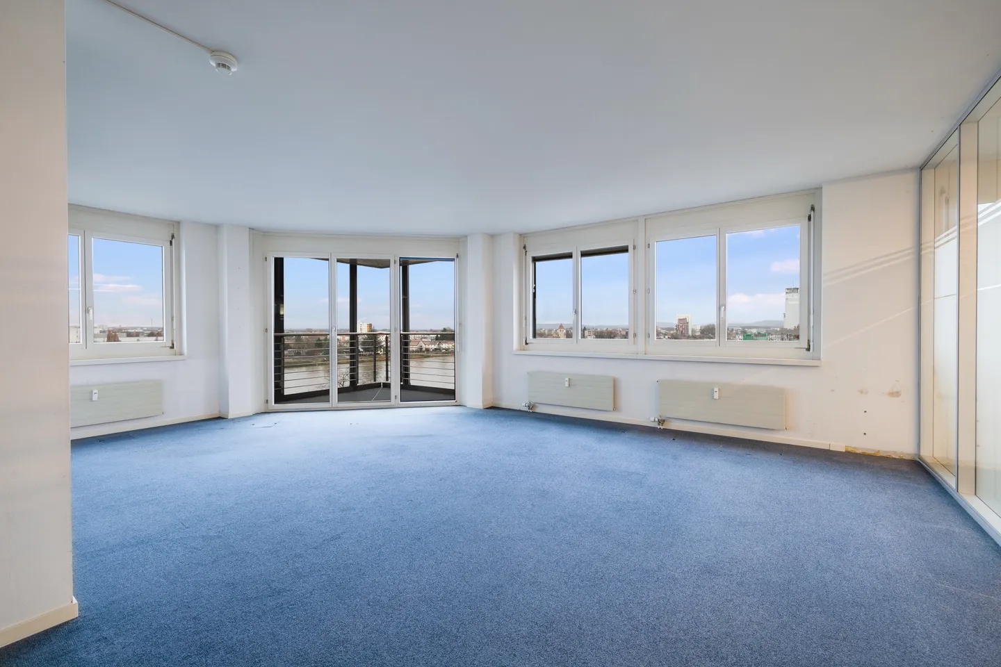Bureaux prêts à emménager avec vue de rêve - travailler directement sur le Rhin - Photo 4 sur 6