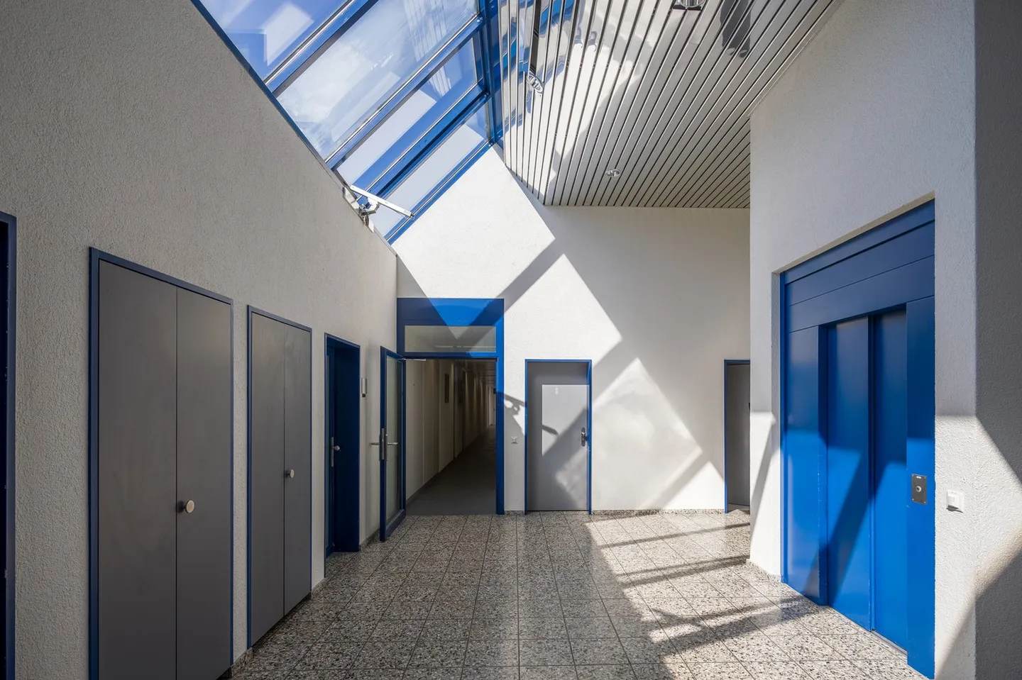 Modern commercial spaces / office / storage in a central location in Dietikon - Photo 6 of 9