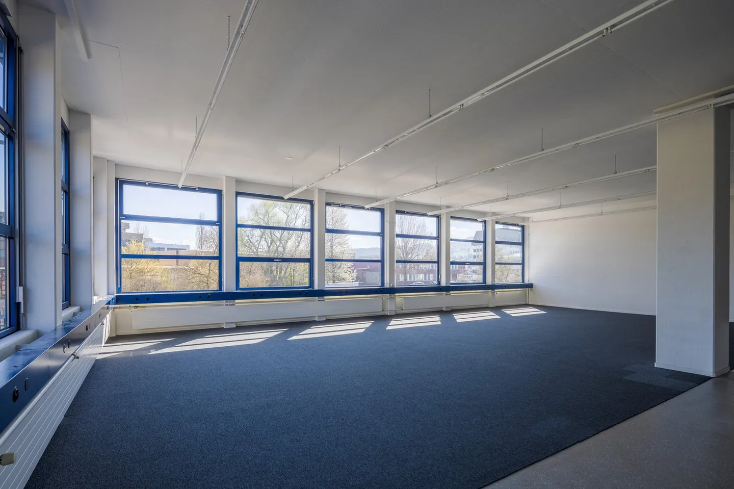 Modern commercial spaces / office / storage in a central location in Dietikon - Photo 5 of 9
