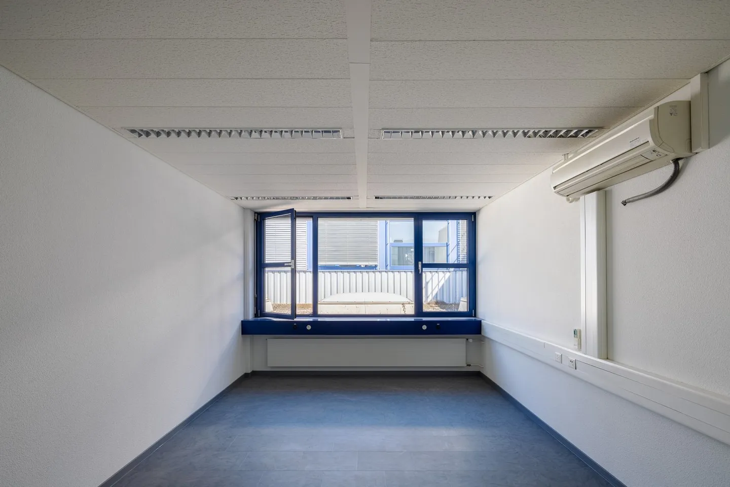 Modern commercial spaces / office / storage in a central location in Dietikon - Photo 7 of 9