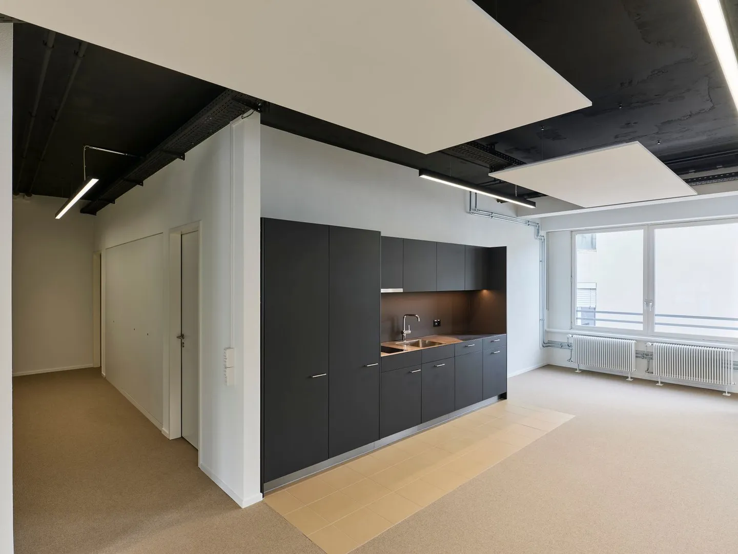 Flexible Büroflächen im Herzen von Biel – frisch saniert &amp; sofort bezugsbereit - Photo 8 sur 11