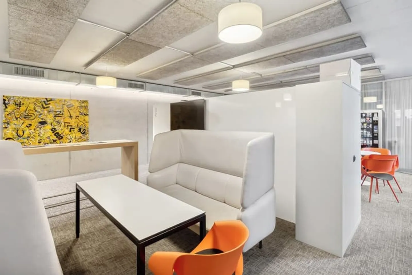 More Space. More Opportunities. Office & Practice Spaces in Köniz - Photo 12 of 13