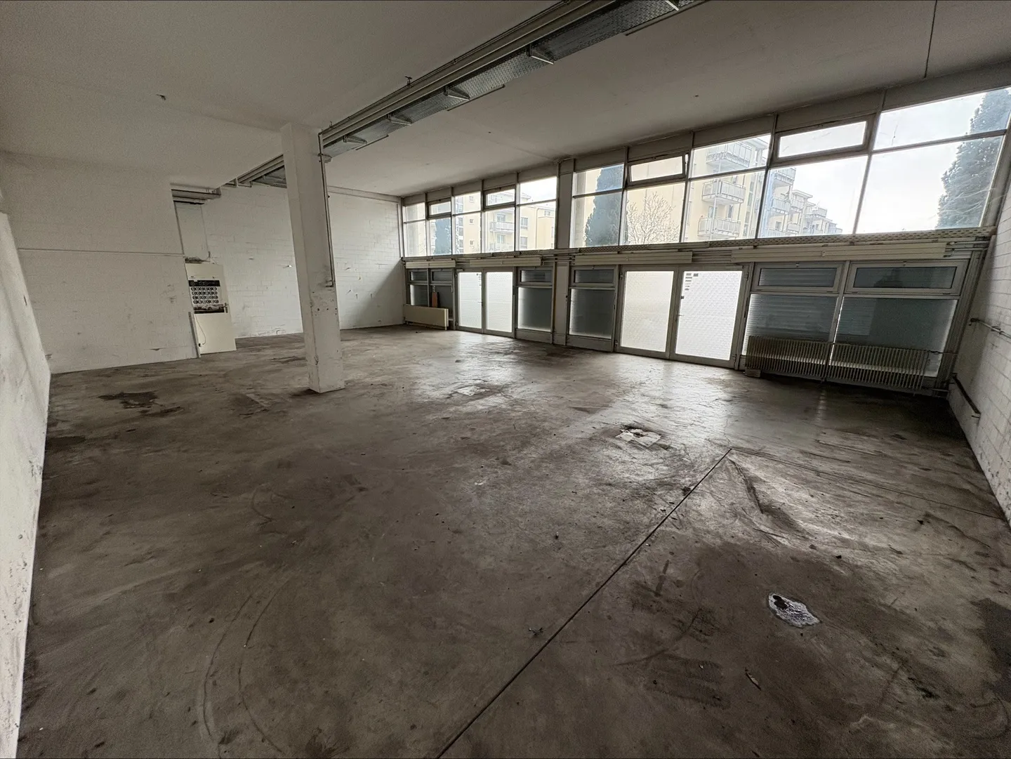 We are renting an office space in Regensdorf - Photo 3 of 4