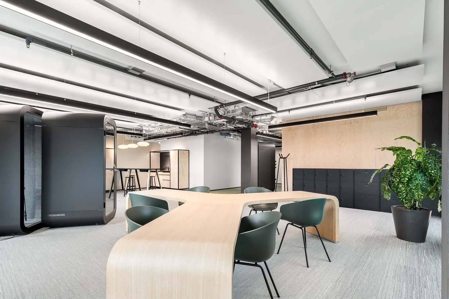 R2 Tower - Amenez votre entreprise à de nouveaux sommets! - Photo 4 sur 13