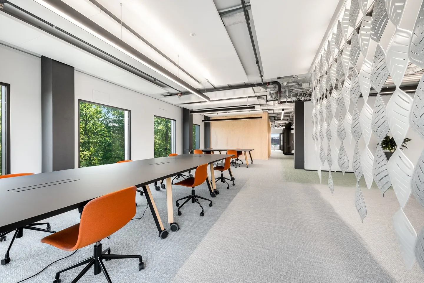 R2 Tower - Amenez votre entreprise à de nouveaux sommets! - Photo 13 sur 13