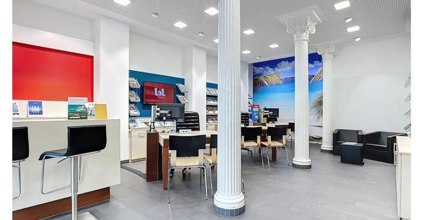 Espace Commercial en Centre-Ville - Photo 1 sur 10