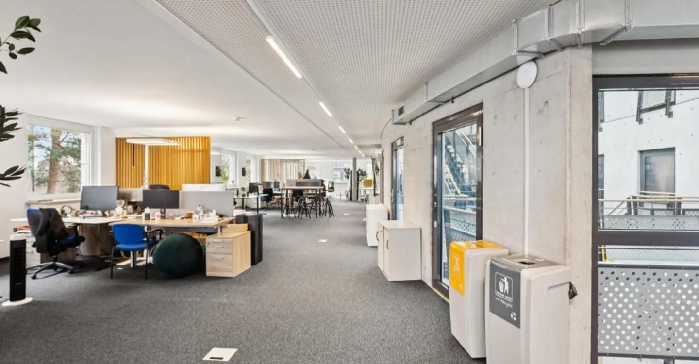 Office - Photo 4 of 12
