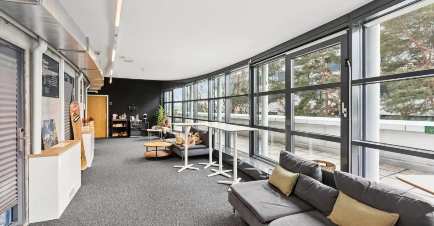 Office - Photo 7 of 12