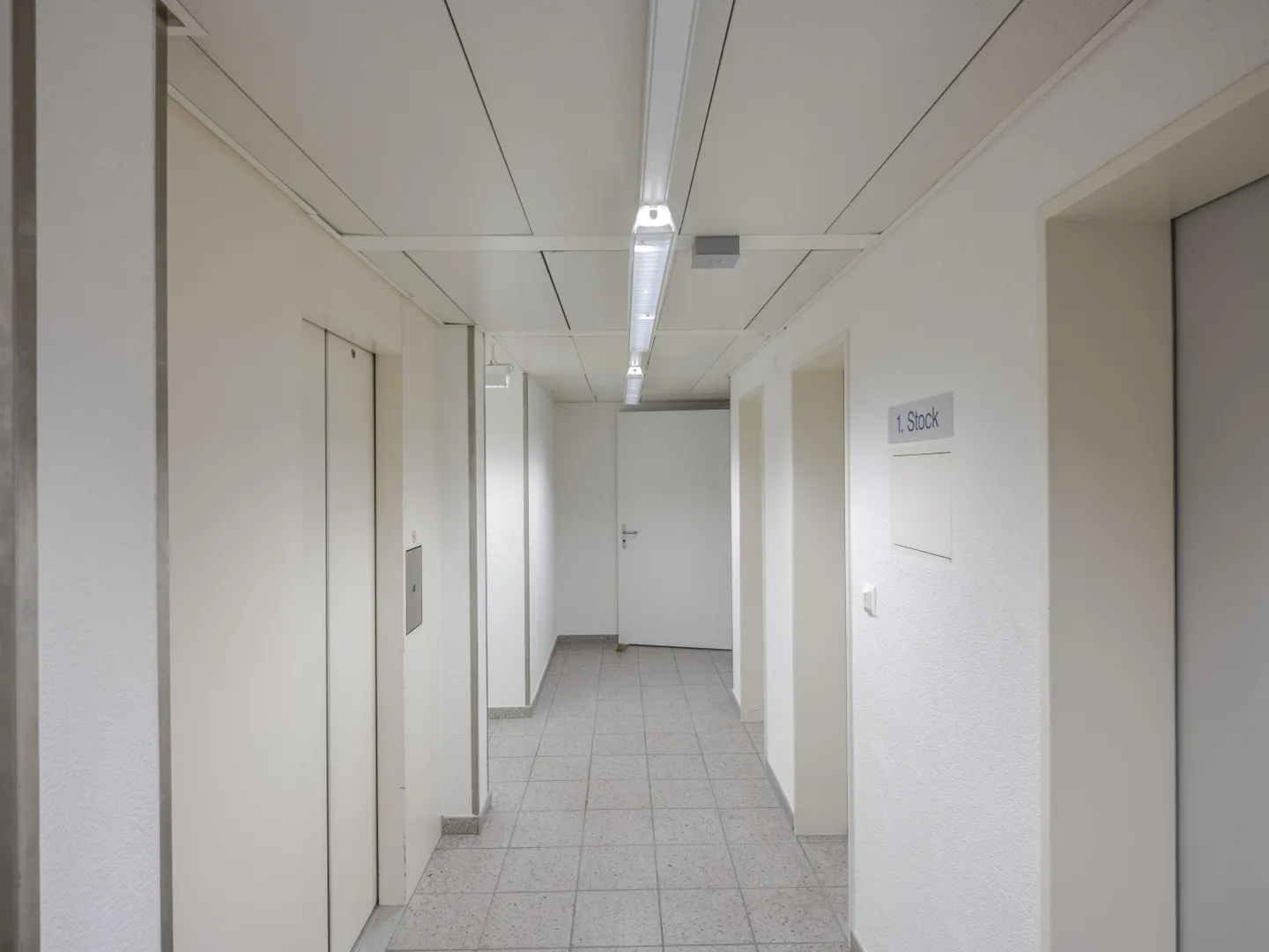 Spazio ufficio ampliato in una posizione centrale - Foto 5 di 7