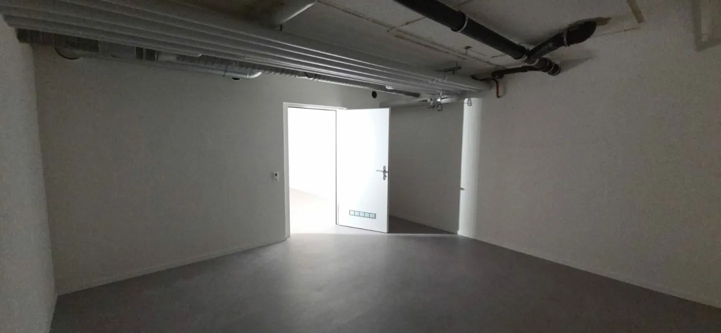 Espace locatif rénové directement à la gare de Münsingen - pas de gastronomie - Photo 7 sur 9