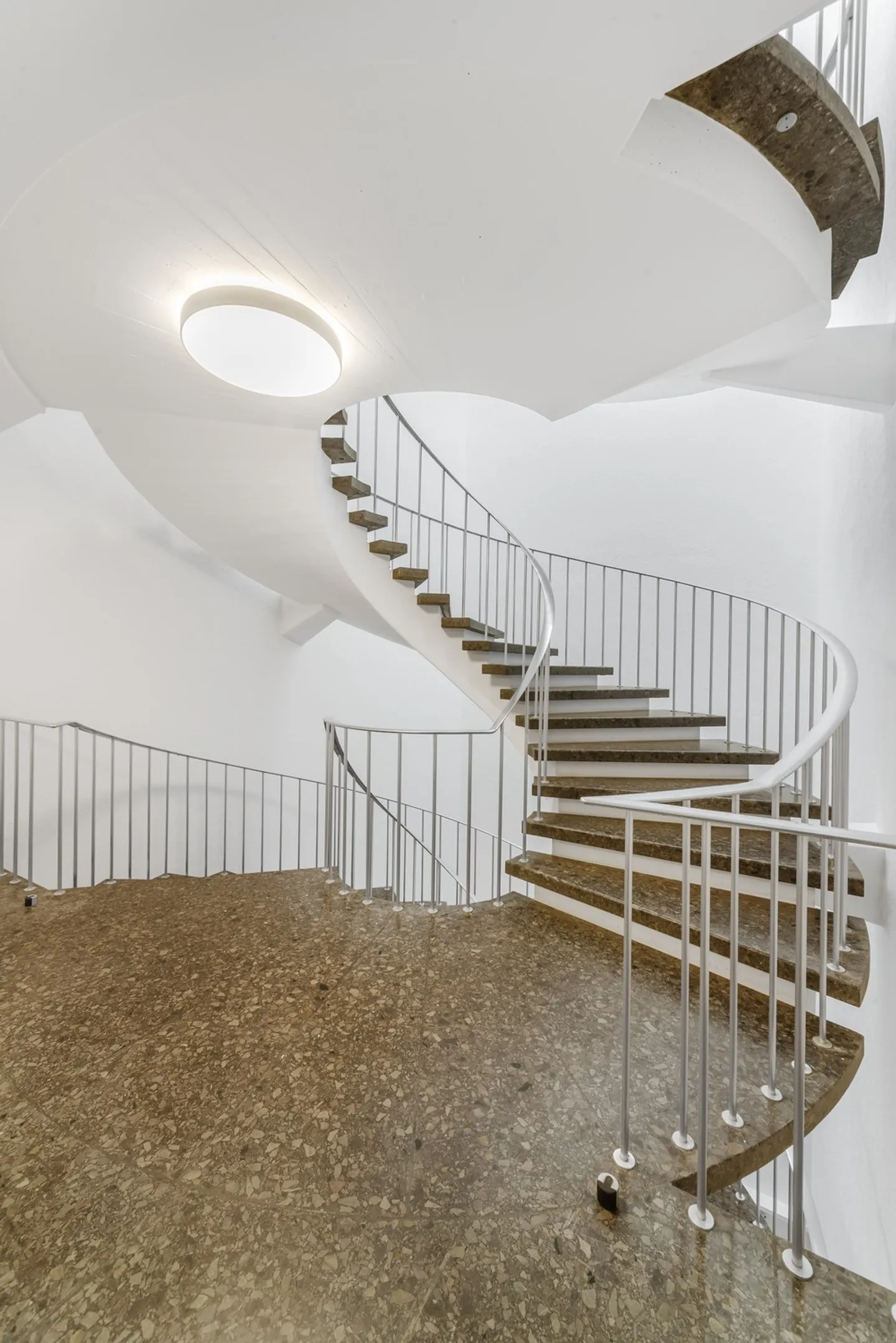 Espace de bureau à louer au cœur de Binz ! - Photo 7 sur 9