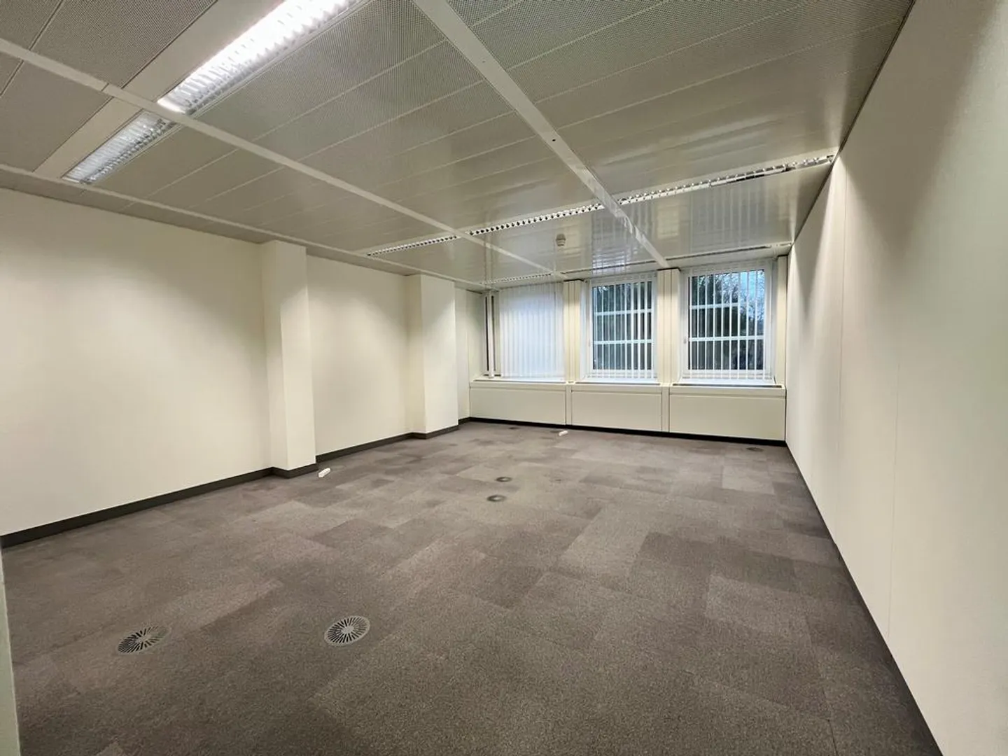 Small Office in the Triangle Area in Winterthur - Photo 3 of 3