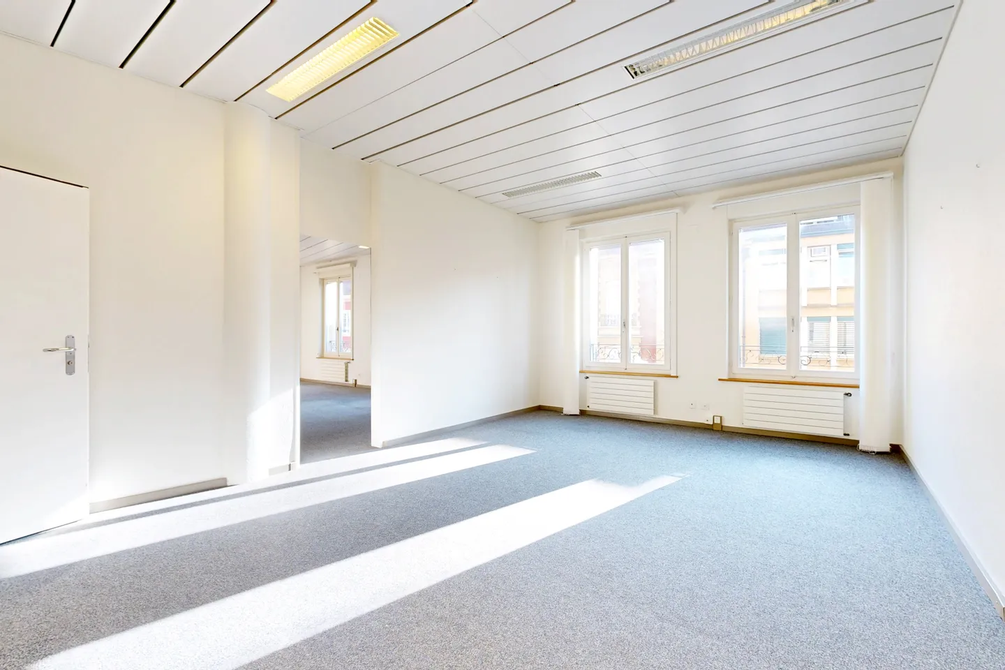Suchen Sie einen Arbeitsplatz im Stadtzentrum von Neuenburg? - Foto 6 von 12