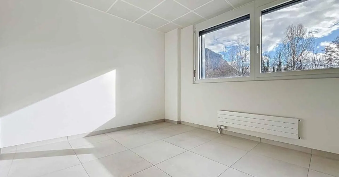 Espace Commercial dans un Quartier Dynamique - Photo 11 sur 13