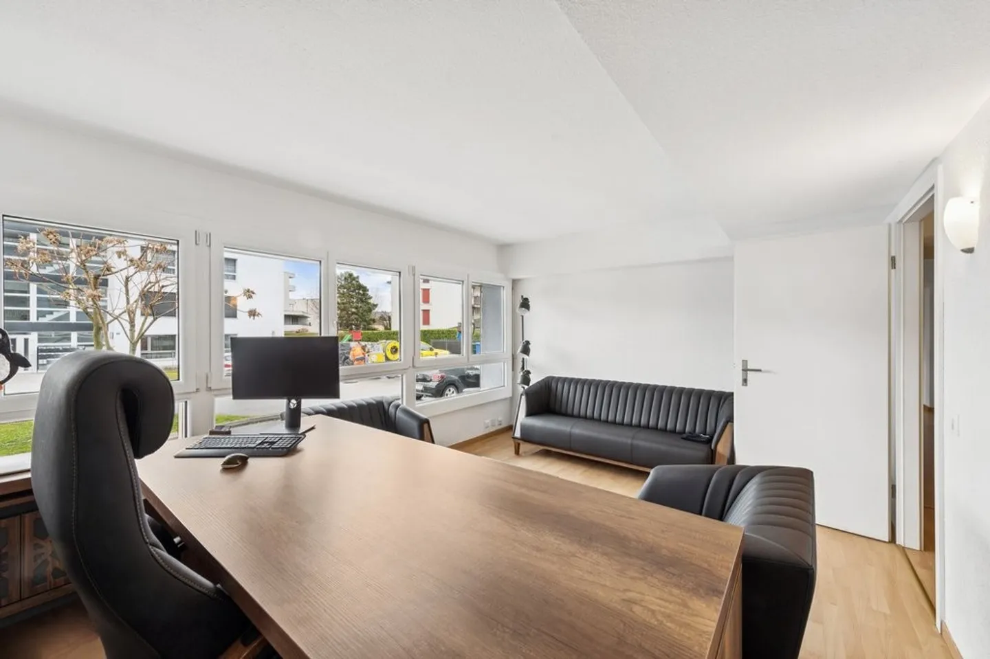 Wunderschöne Büros ideal gelegen in Ecublens! - Foto 6 von 10