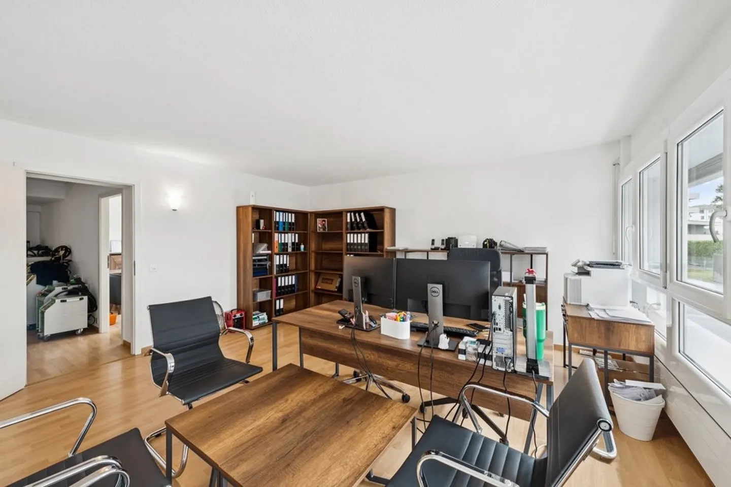 Wunderschöne Büros ideal gelegen in Ecublens! - Foto 8 von 10