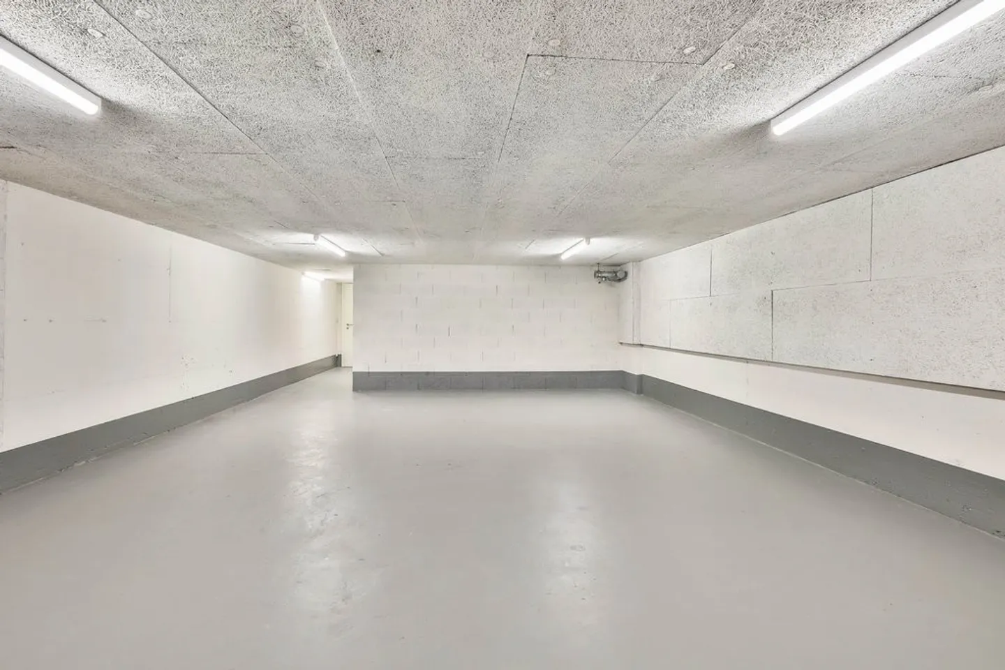 Large storage space in the city center - Photo 2 of 3