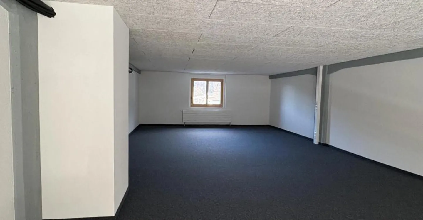 Espace Commercial Spacieux à Bex - Photo 5 sur 7