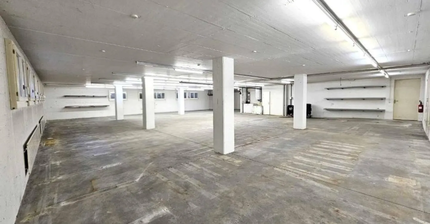 Espace de stockage spacieux à Renens - Photo 3 sur 7