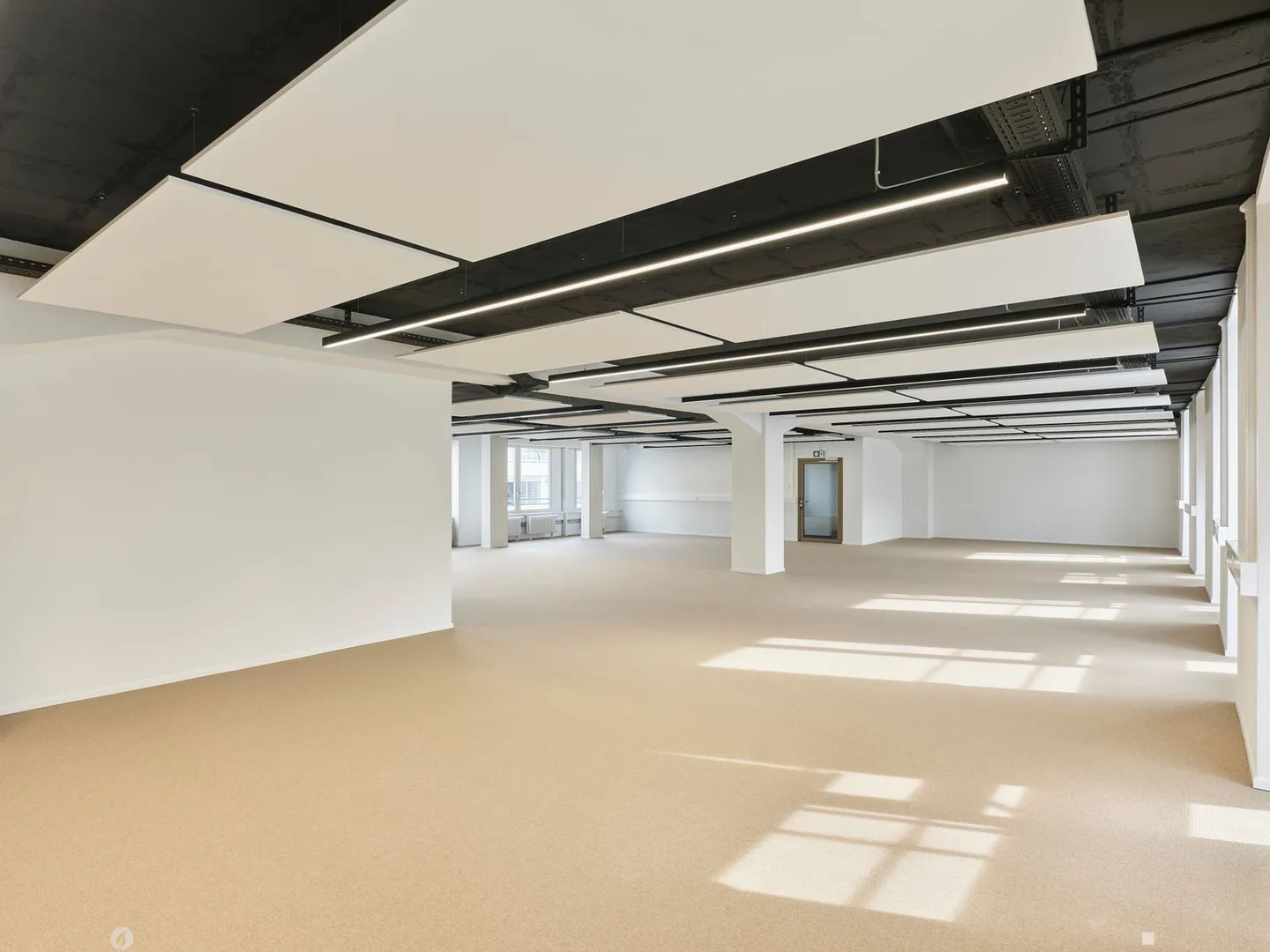 Flexible Büroflächen im Herzen von Biel – frisch saniert &amp; sofort bezugsbereit - Photo 7 sur 11