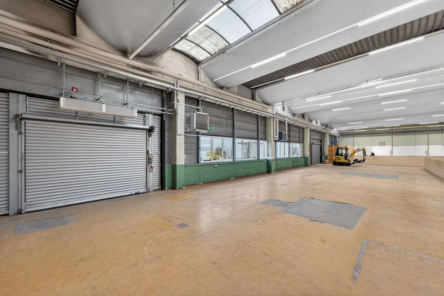 Logistics Area West - Photo 3 of 13