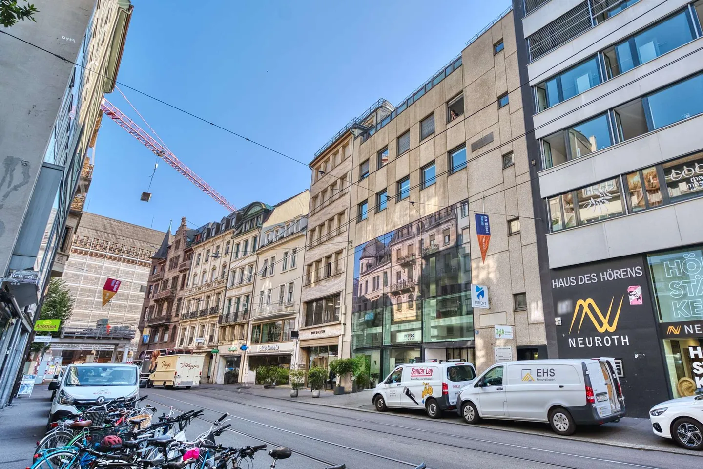 Espace de bureau représentatif au cœur de Bâle - 200 m² avec terrasse sur le toit - Photo 1 sur 6