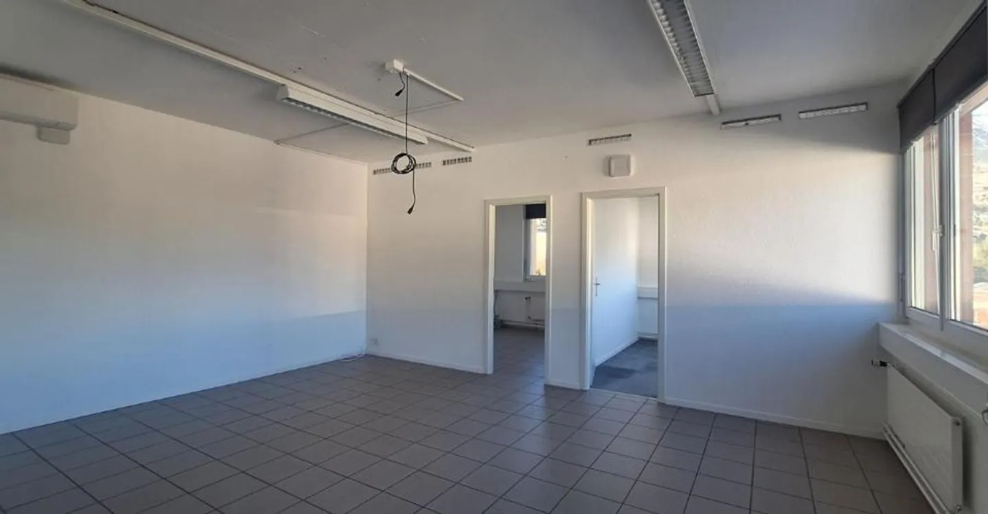 Espace Commercial à Valais - Photo 4 sur 8