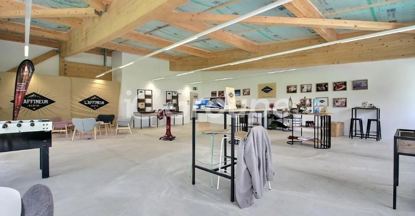 Espace Commercial à Saint-Léonard - Photo 4 sur 9
