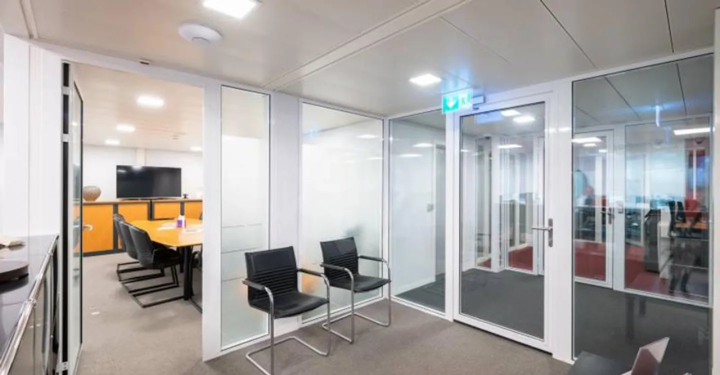 Office - Photo 2 of 11