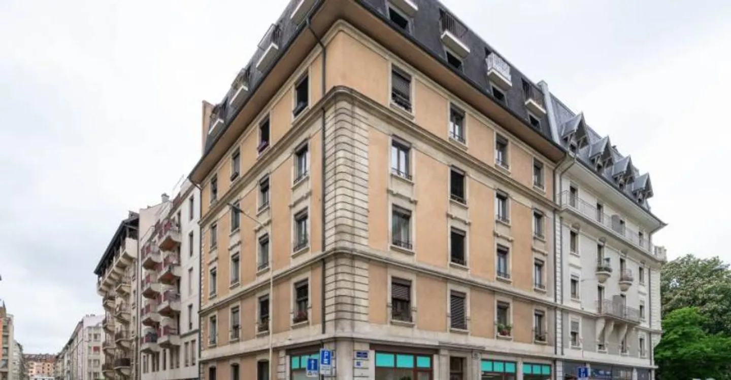 Espace Commercial Charmant - Photo 1 sur 8