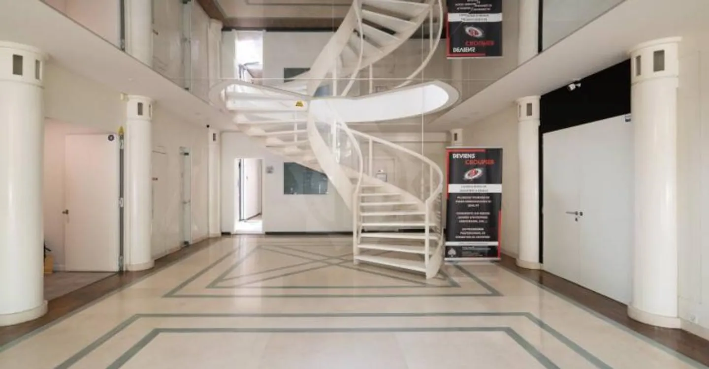 Bureaux ensoleillés à Meyrin - Photo 2 sur 4
