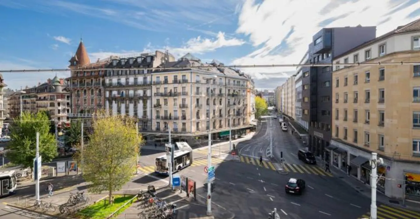Bureau lumineux à Genève - Photo 2 sur 5