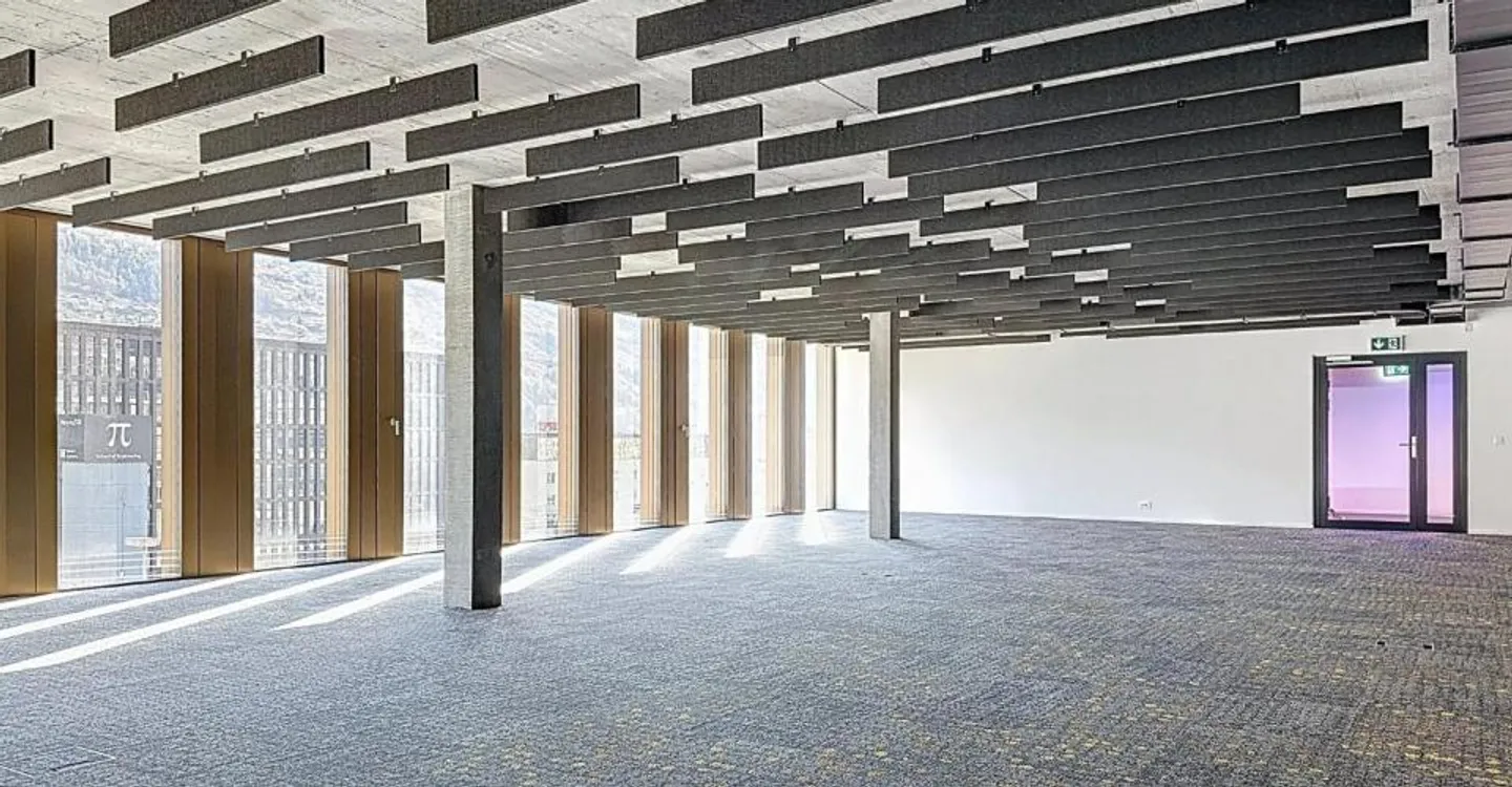 Ufficio di 142 m² al 3° piano - Cour de Gare, Sion - Foto 2 di 9