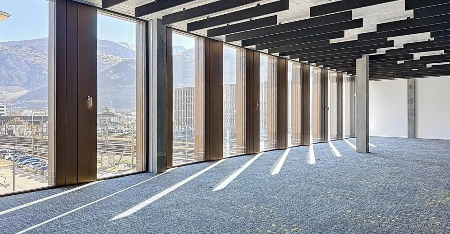 Ufficio di 117 m² al 2° piano - Cour de Gare, Sion - Foto 1 di 7